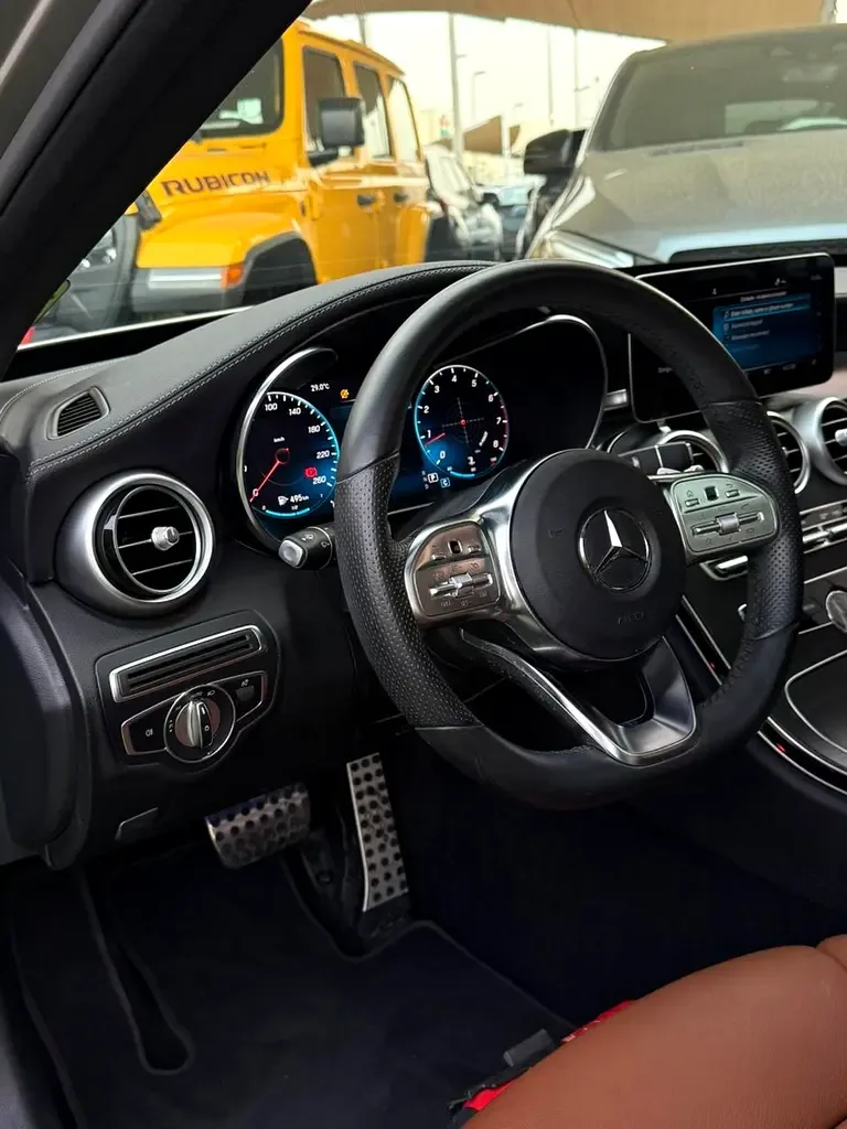 Mercedes-Benz C-Class C 200 9G-TRONIC (184 حصان) - 9
