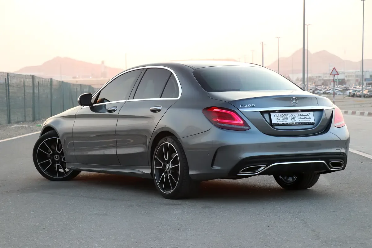 Mercedes-Benz C-Class C 200 9G-TRONIC (184 حصان) - 2