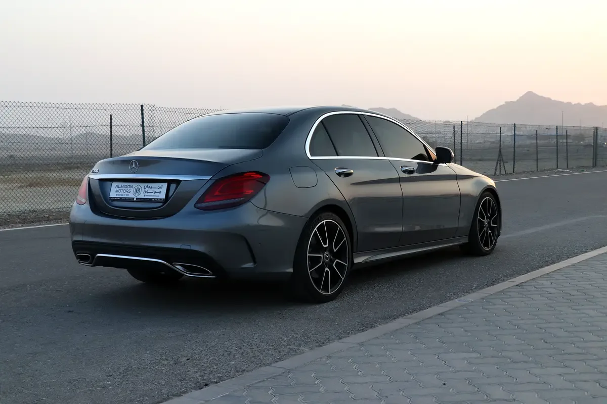Mercedes-Benz C-Class C 200 9G-TRONIC (184 حصان) - 6