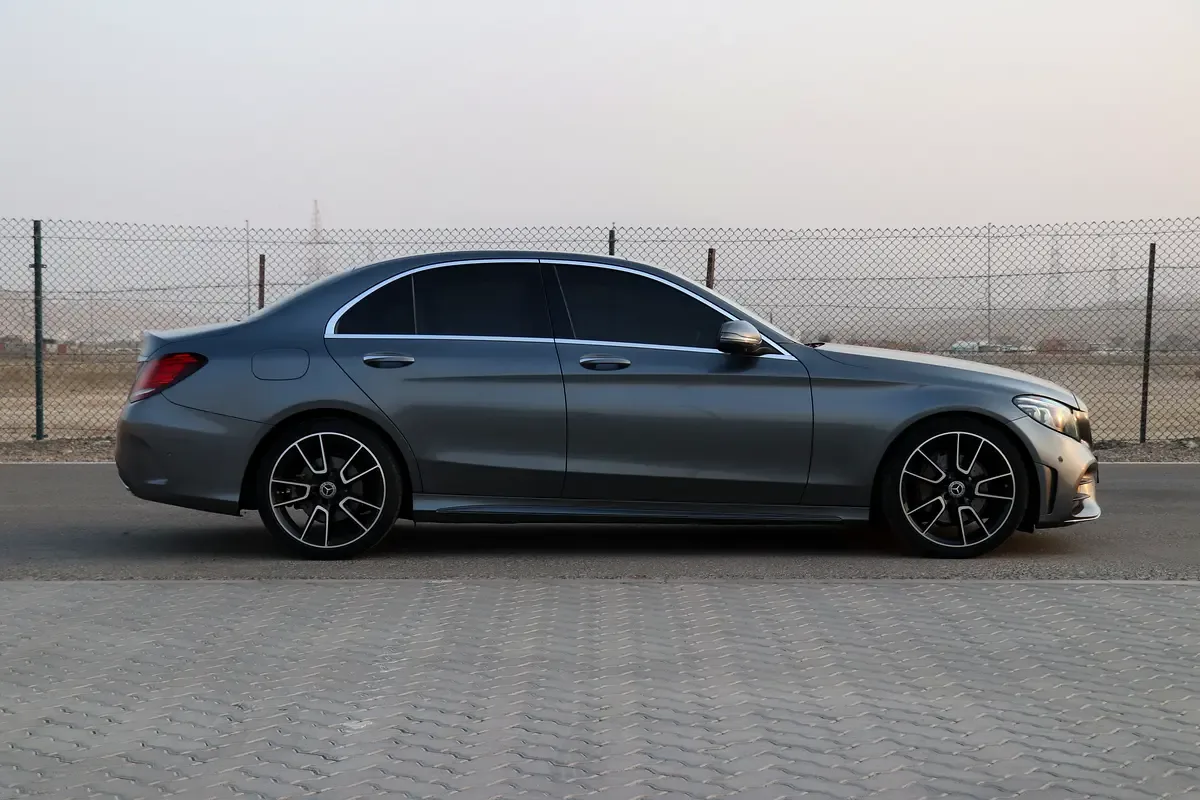 Mercedes-Benz C-Class C 200 9G-TRONIC (184 حصان) - 19