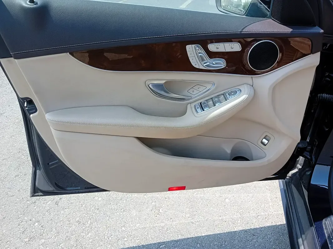 Mercedes-Benz C-Class C 200 9G-TRONIC 4MATIC (204 hp) - 9