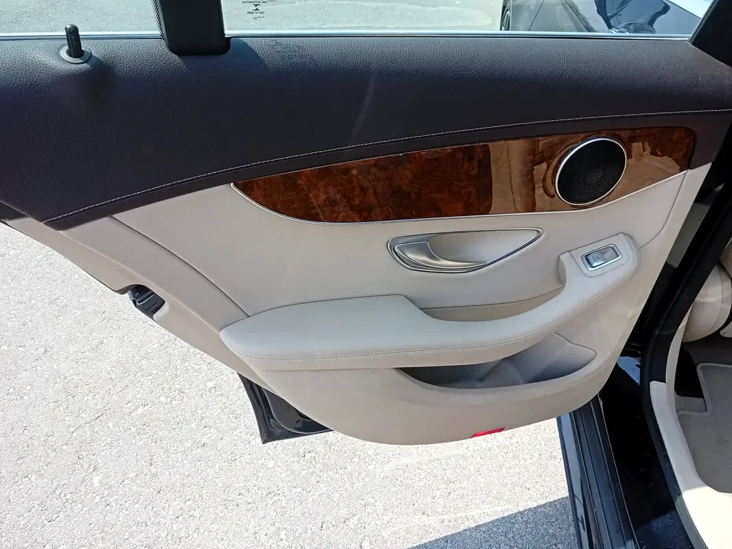 Mercedes-Benz C-Class C 200 9G-TRONIC 4MATIC (204 hp) - 11