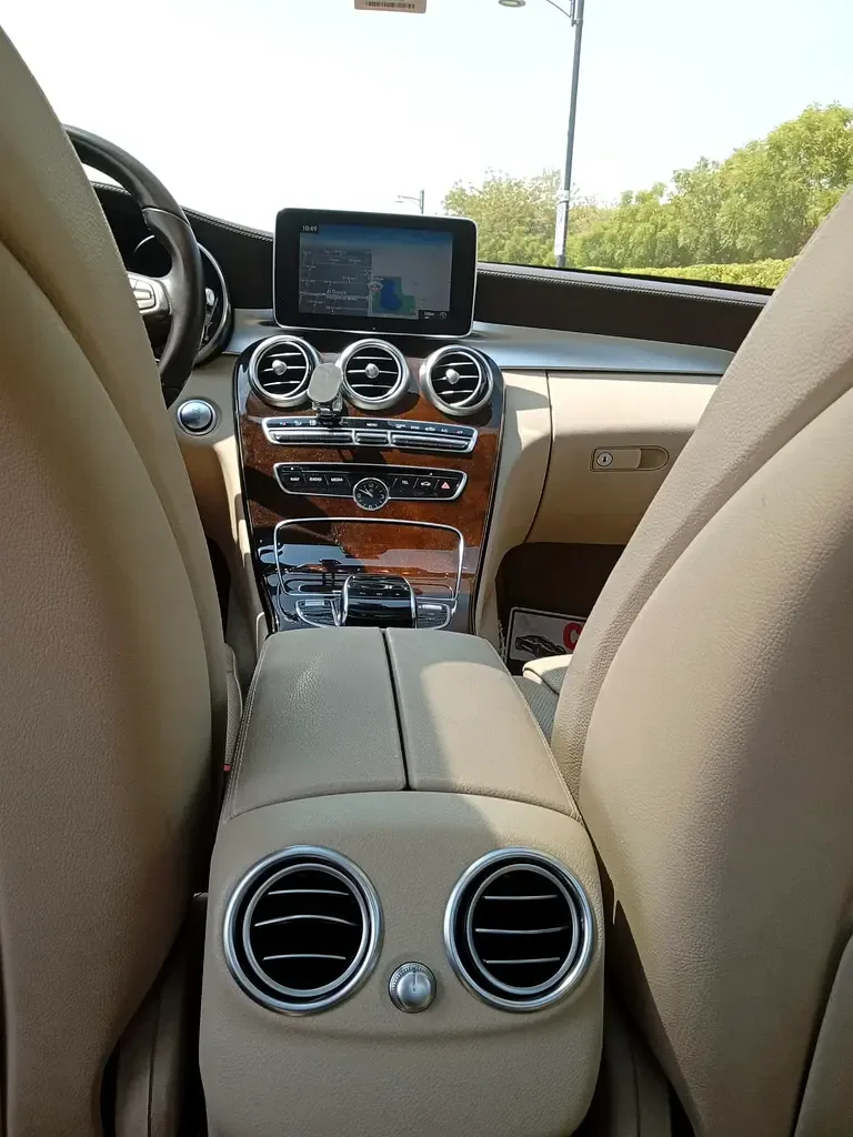 Mercedes-Benz C-Class C 200 9G-TRONIC 4MATIC (204 hp) - 16