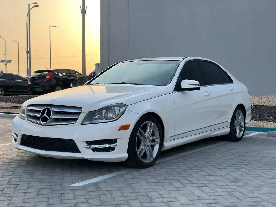 Mercedes-Benz C-Class C 250 BlueEfficiency 7G-Tronic Plus (204 hp)