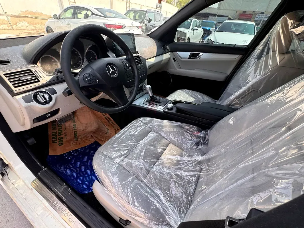Mercedes-Benz C-Class C 300 7G-Tronic (231 hp) - 8