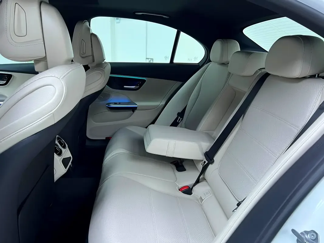 Mercedes-Benz C-Class C 300 9G-TRONIC (249 hp) - 11