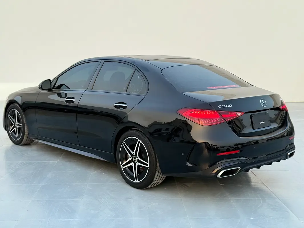 Mercedes-Benz C-Class C 300 9G-TRONIC (249 حصان) - 4