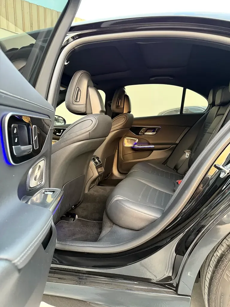 Mercedes-Benz C-Class C 300 9G-TRONIC (249 حصان) - 18