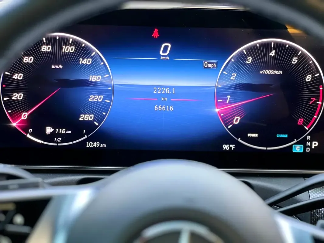 Mercedes-Benz C-Class C 300 9G-TRONIC (249 حصان) - 20