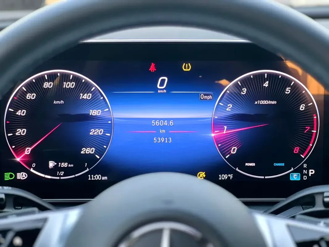 Mercedes-Benz C-Class C 300 9G-TRONIC (249 حصان) - 19