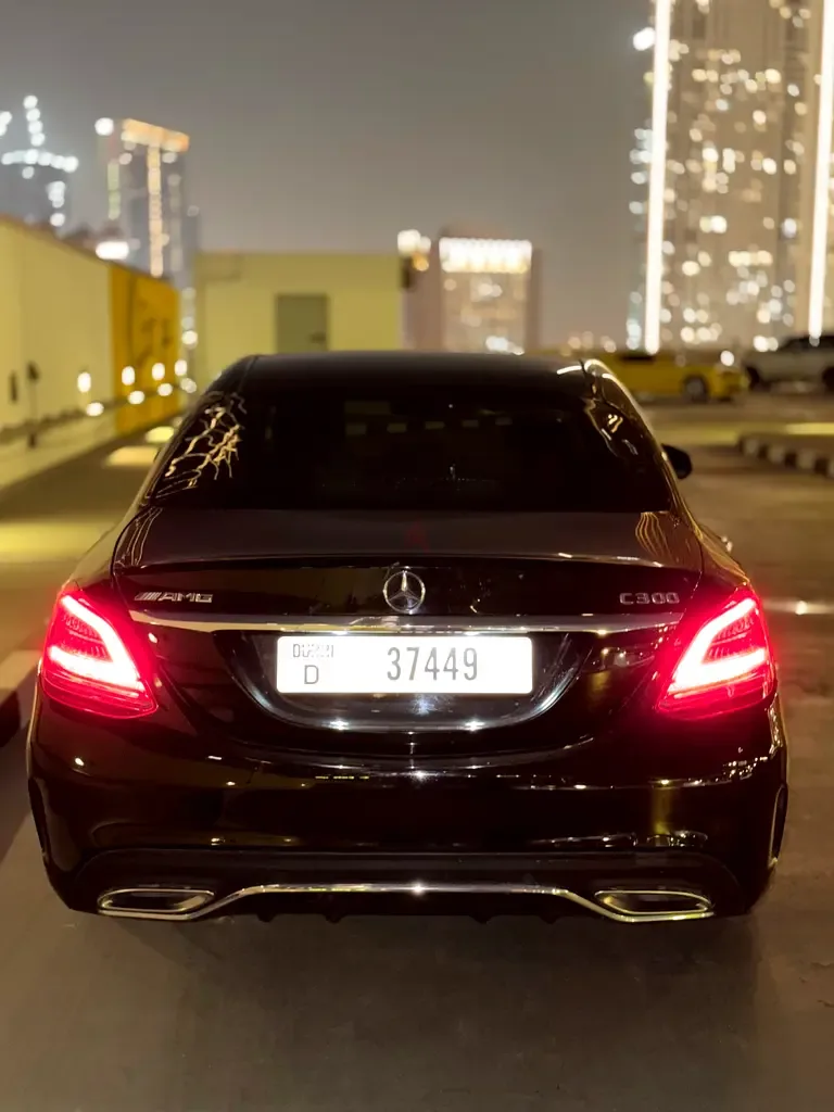 Mercedes-Benz C-Class C 300 9G-TRONIC (249 حصان) - 4