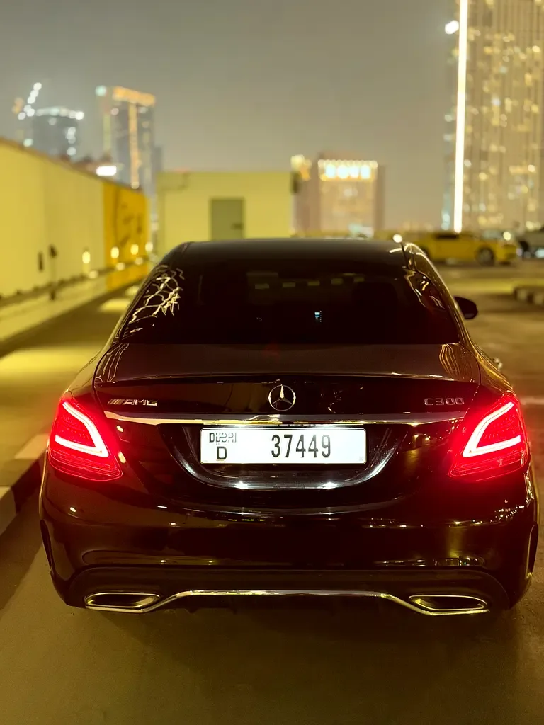 Mercedes-Benz C-Class C 300 9G-TRONIC (249 حصان) - 19