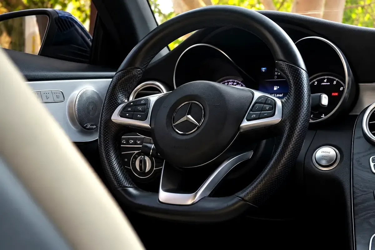 Mercedes-Benz C-Class C 300 9G-TRONIC (258 hp) - 9