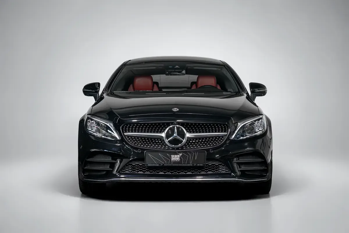 Mercedes-Benz C-Class C 300 9G-TRONIC (258 حصان) - 4