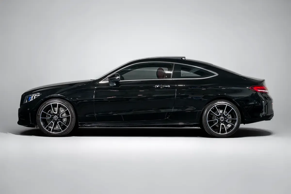 Mercedes-Benz C-Class C 300 9G-TRONIC (258 حصان) - 5