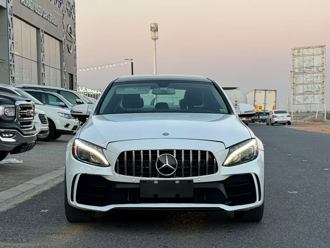 Mercedes-Benz C-Class C 300 BlueTEC Hybrid 7G-Tronic Plus (204 حصان) - 4