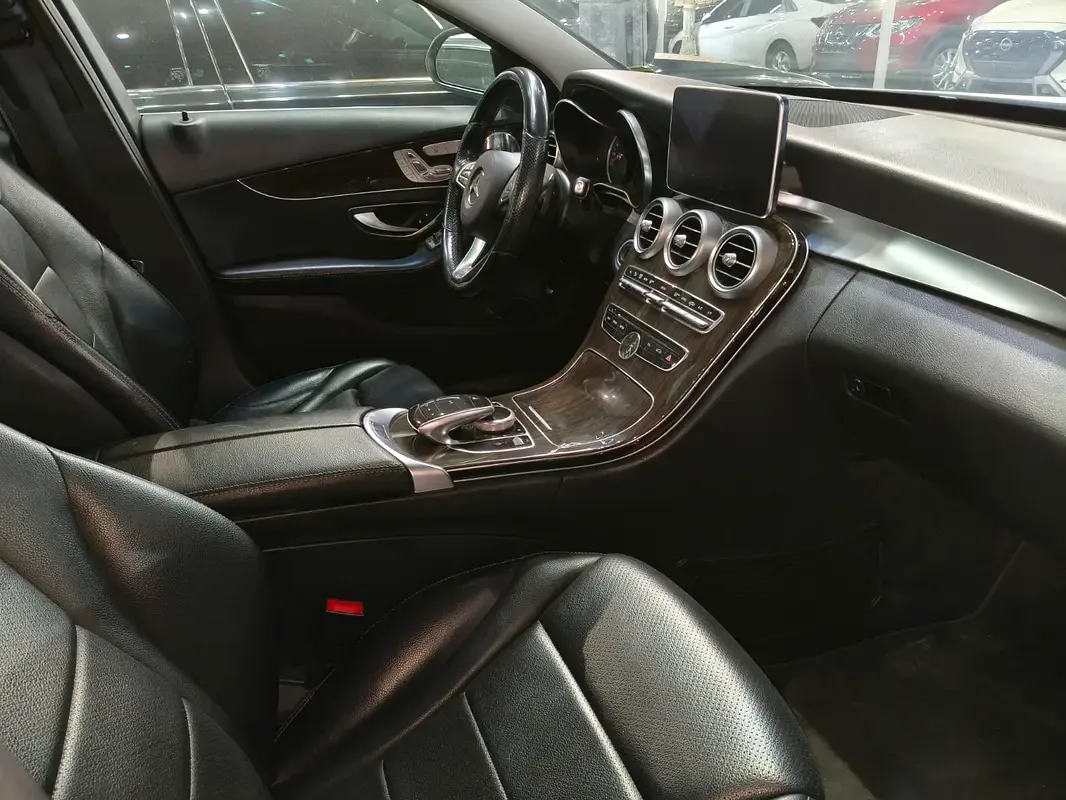 Mercedes-Benz C-Class C 300 BlueTEC Hybrid 7G-Tronic Plus (204 حصان) - 14