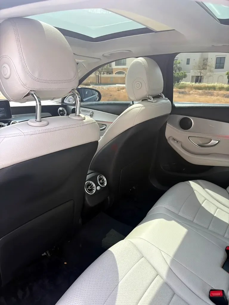 Mercedes-Benz C-Class C 300 BlueTEC Hybrid 7G-Tronic Plus (204 حصان) - 7