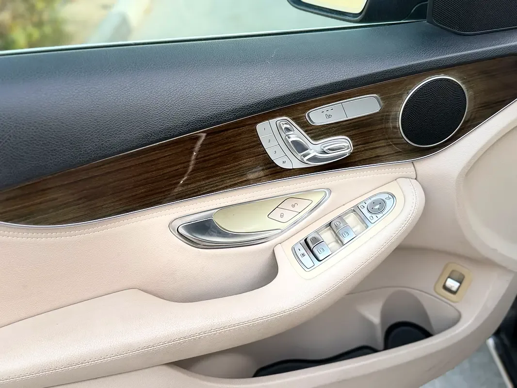 Mercedes-Benz C-Class C 300 BlueTEC Hybrid 7G-Tronic Plus (204 hp) - 11