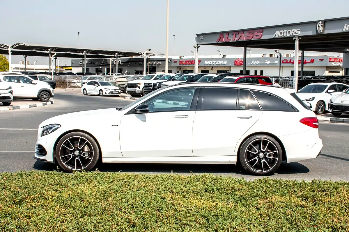Mercedes-Benz C-Class C 43 4Matic 9G-Tronic (367 hp) - 5