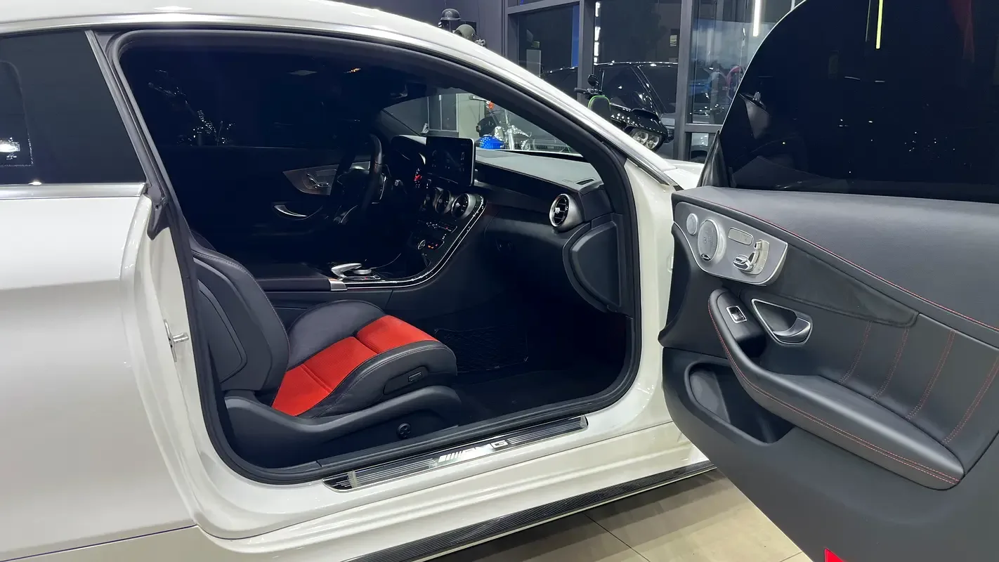 Mercedes-Benz C-Class C 63 9G-TRONIC (476 hp) - 12