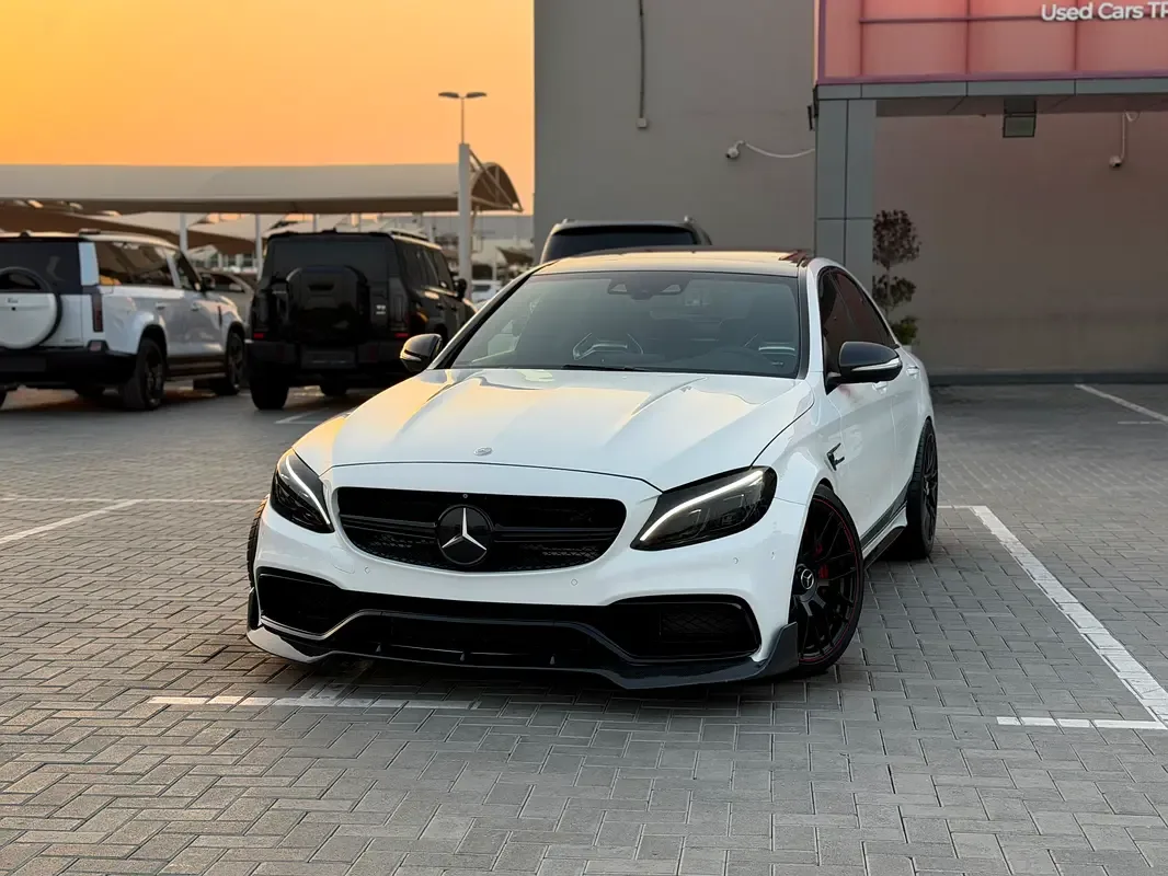 Mercedes-Benz C-Class C 63 AMG Speedshift MCT (457 hp)