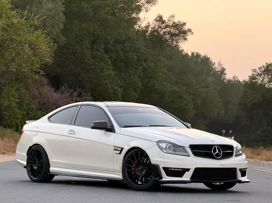Mercedes-Benz C-Class C 63 AMG Speedshift MCT (457 hp)