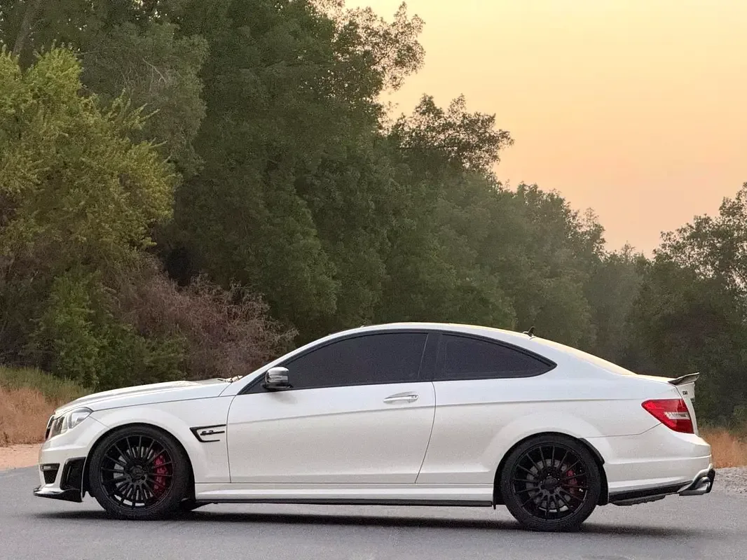 Mercedes-Benz C-Class C 63 AMG Speedshift MCT (457 hp) - 5