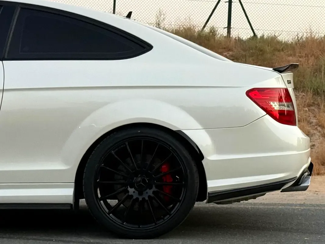 Mercedes-Benz C-Class C 63 AMG Speedshift MCT (457 hp) - 9