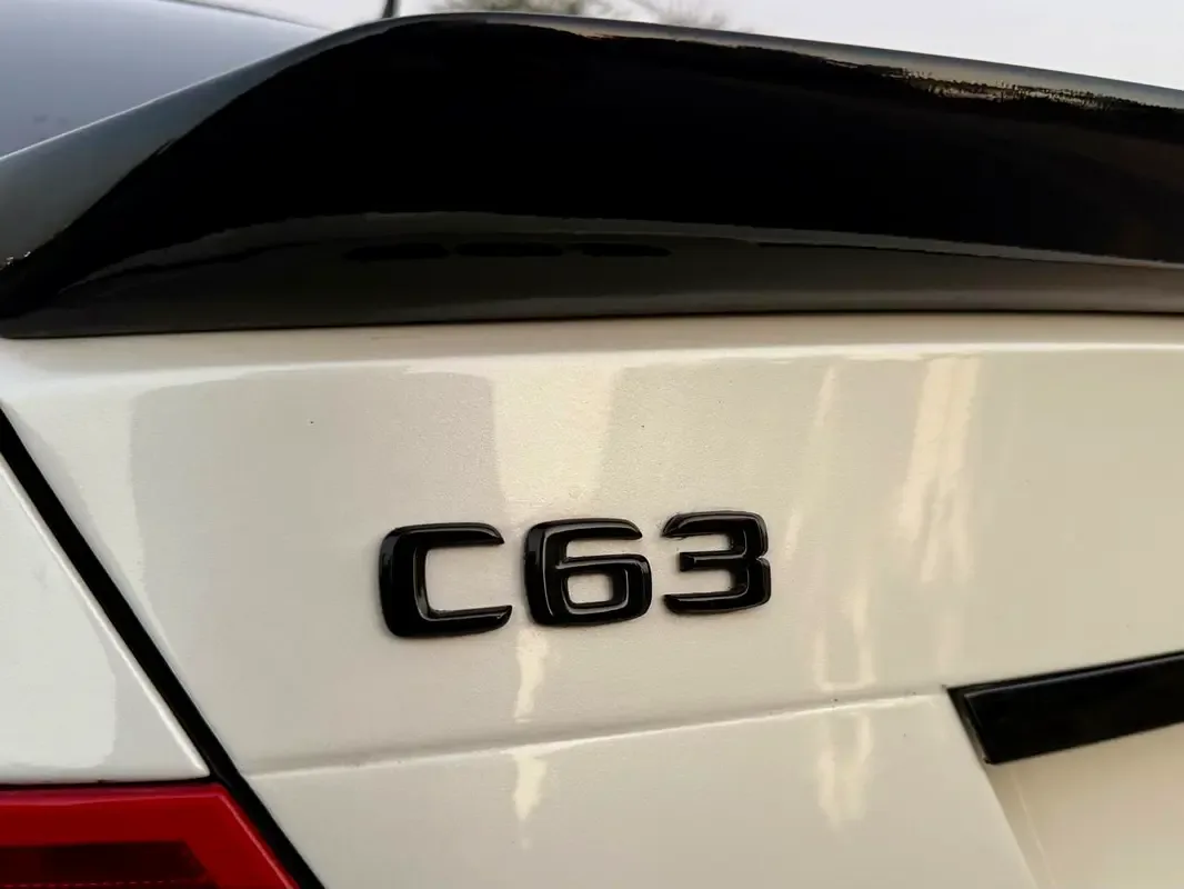 Mercedes-Benz C-Class C 63 AMG Speedshift MCT (457 hp) - 13