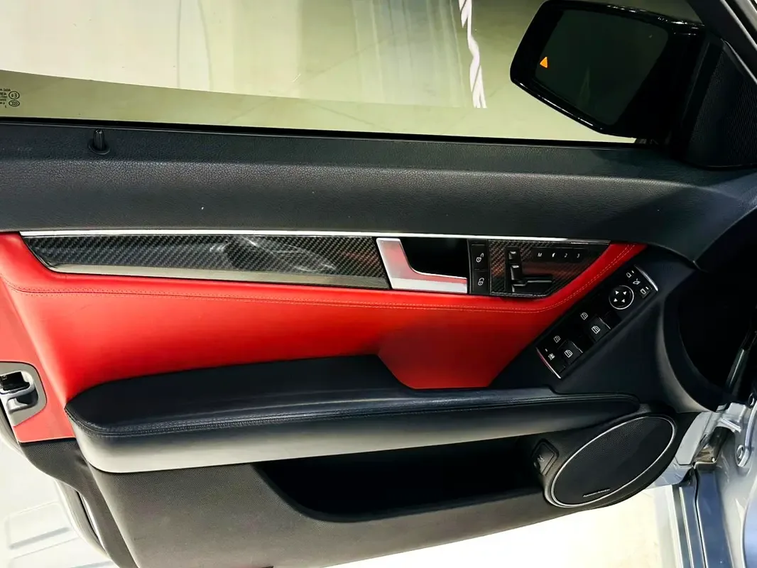 Mercedes-Benz C-Class C 63 AMG Speedshift MCT (457 حصان) - 16