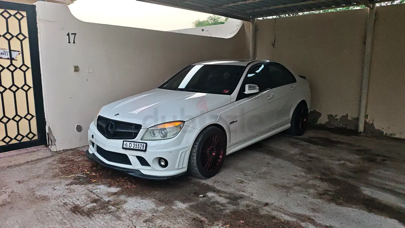 Mercedes-Benz C-Class C 63 AMG SPEEDSHIFT PLUS 7G-Tronic (457 hp)