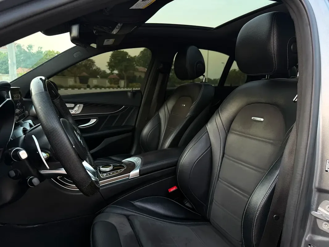 Mercedes-Benz C-Class C 63 SPEEDSHIFT (476 حصان) - 5
