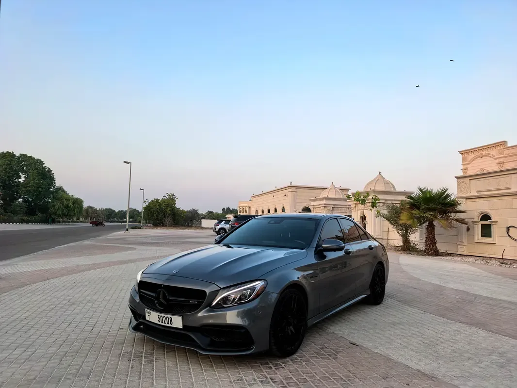 Mercedes-Benz C-Class C 63 SPEEDSHIFT (476 حصان) - 9
