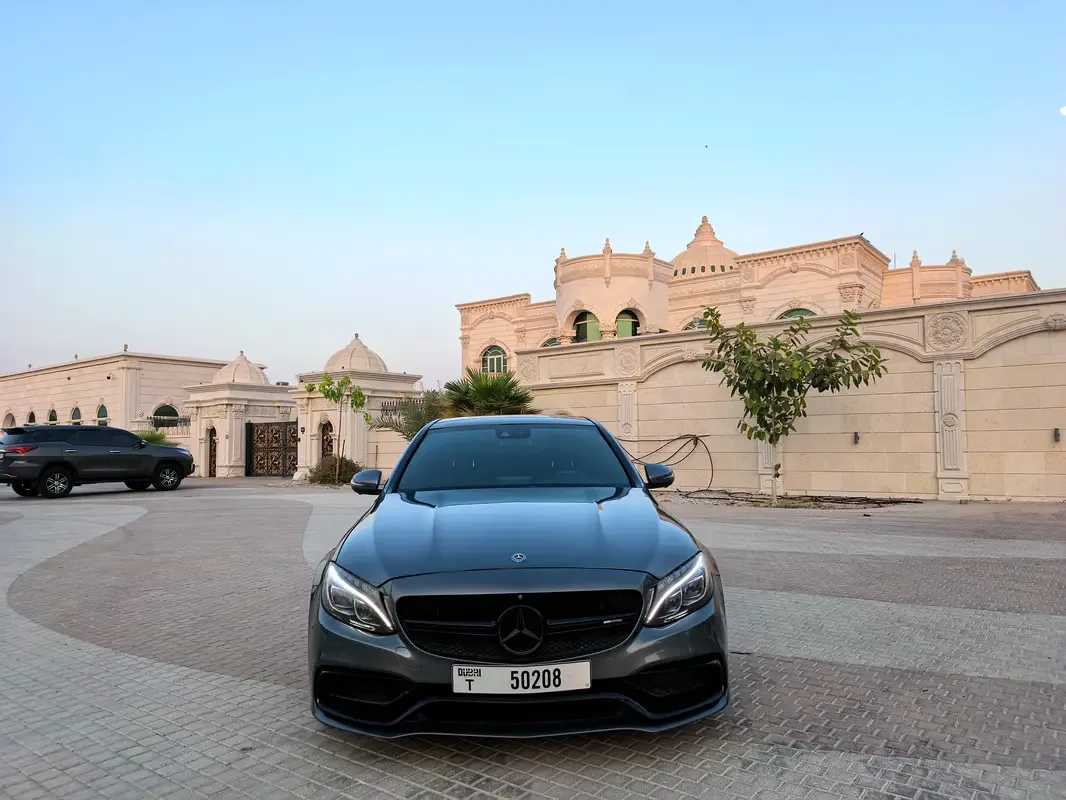 Mercedes-Benz C-Class C 63 SPEEDSHIFT (476 حصان) - 13