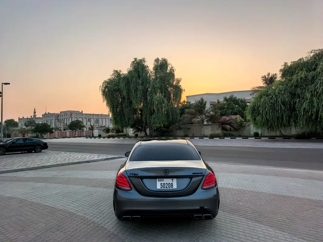 Mercedes-Benz C-Class C 63 SPEEDSHIFT (476 حصان) - 14