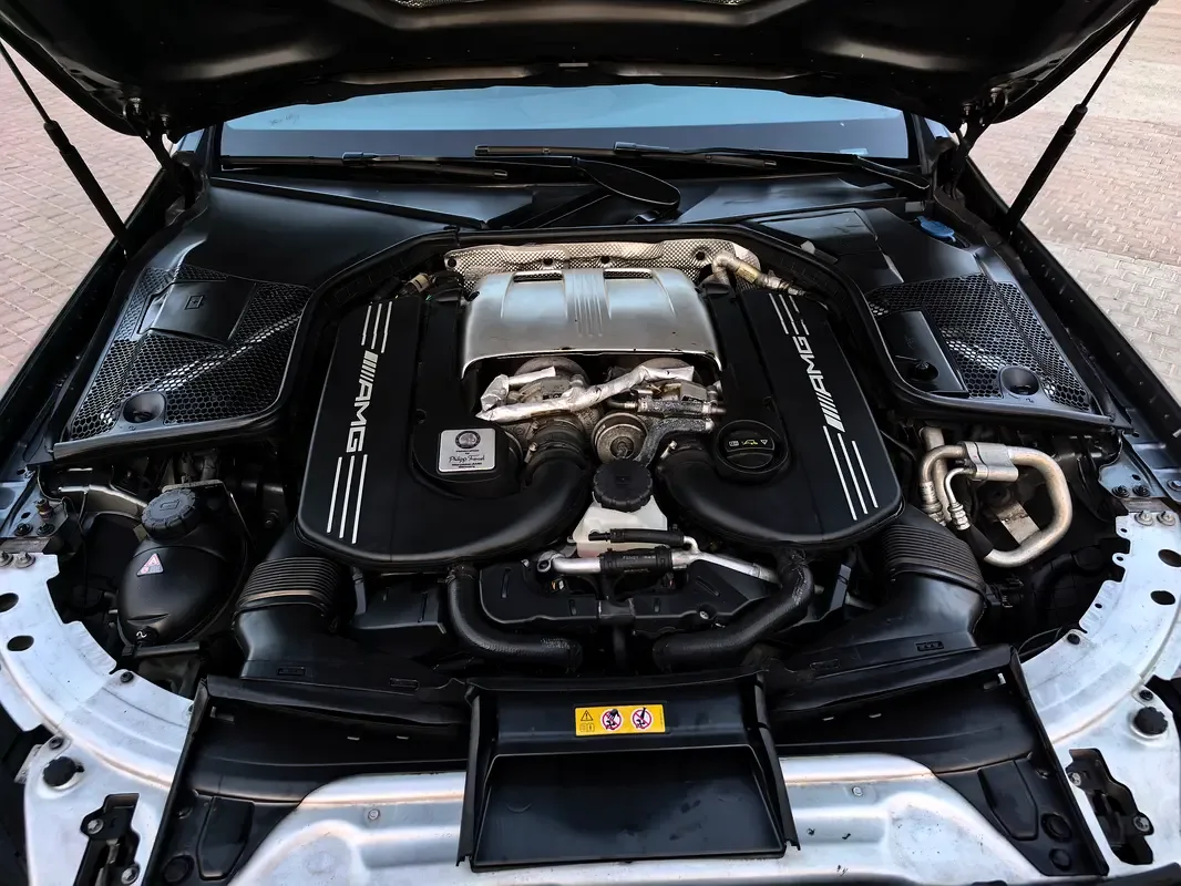 Mercedes-Benz C-Class C 63 SPEEDSHIFT (476 حصان) - 16