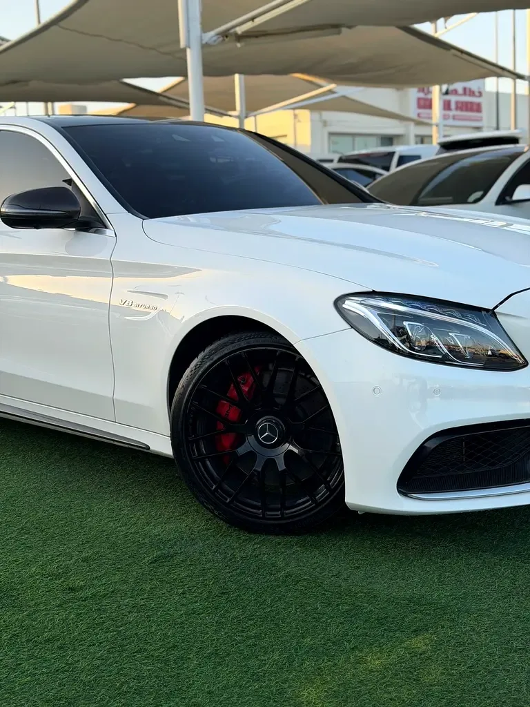 Mercedes-Benz C-Class C 63 SPEEDSHIFT DCT (476 حصان) - 6