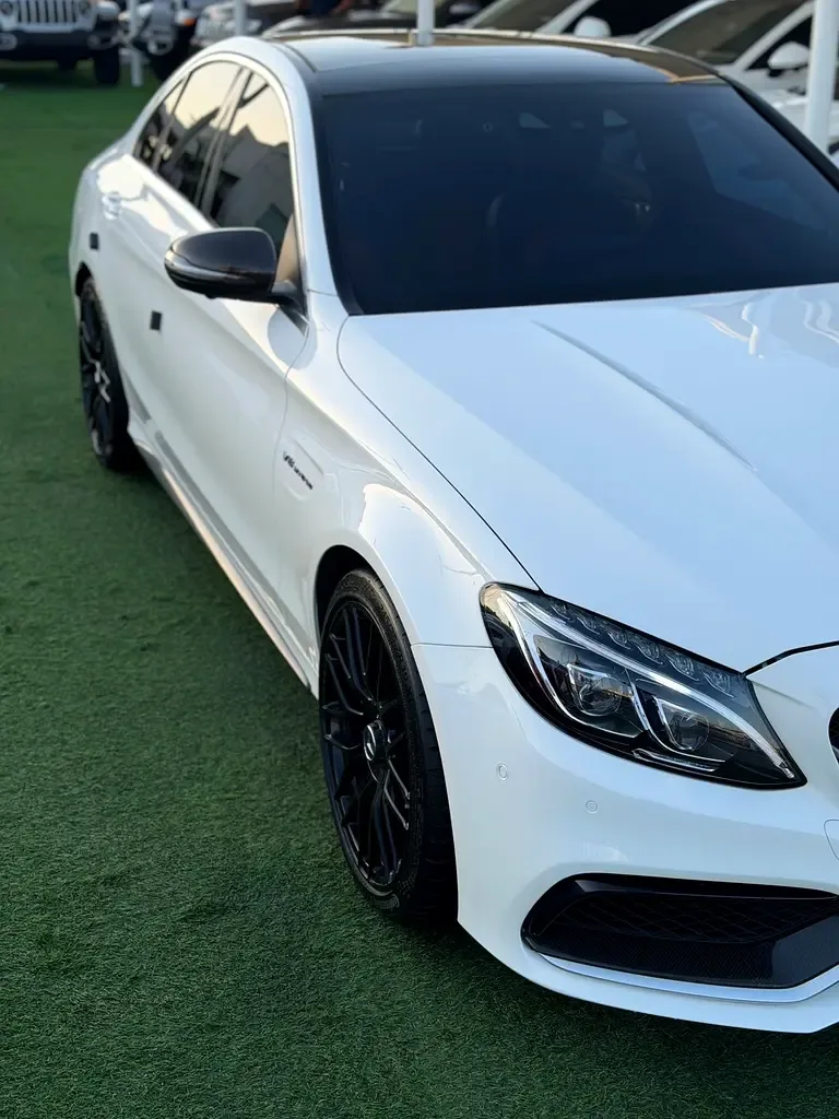 Mercedes-Benz C-Class C 63 SPEEDSHIFT DCT (476 حصان) - 4