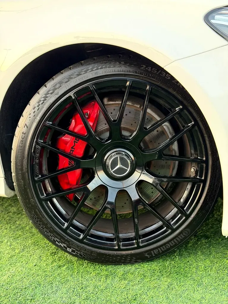 Mercedes-Benz C-Class C 63 SPEEDSHIFT DCT (476 حصان) - 7