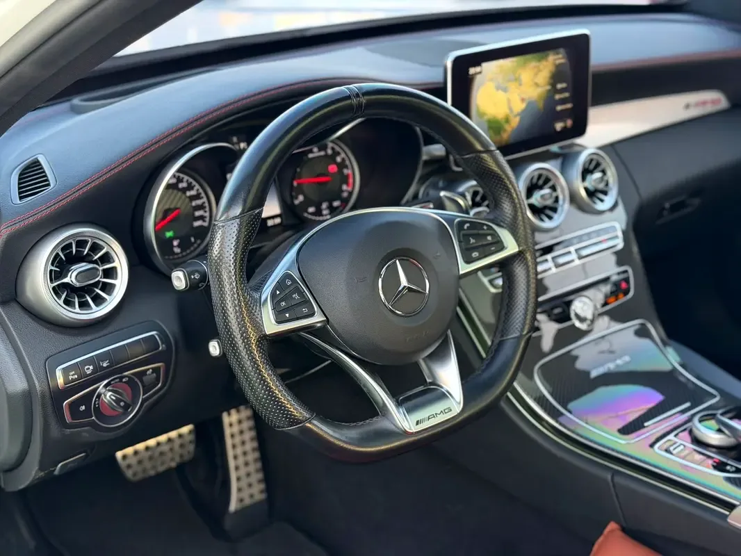 Mercedes-Benz C-Class C 63 SPEEDSHIFT DCT (476 حصان) - 11