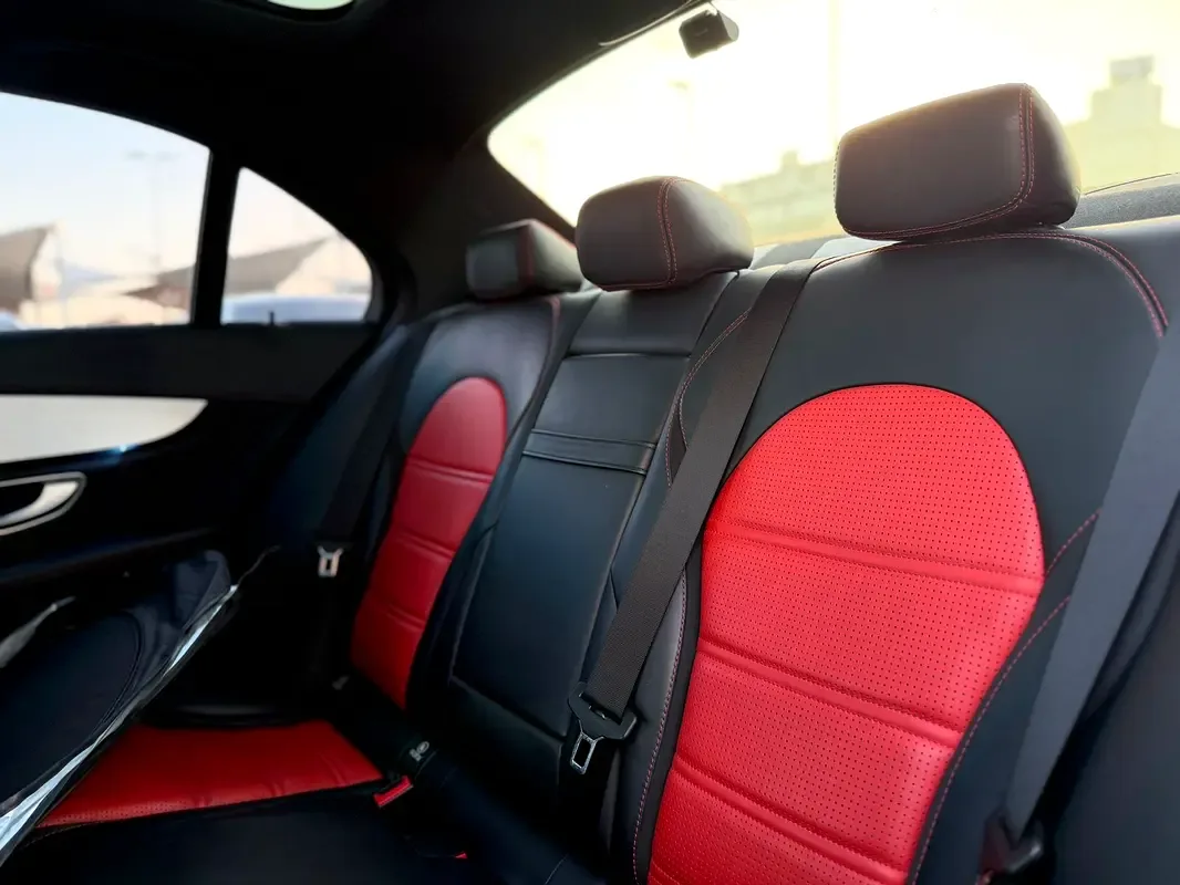 Mercedes-Benz C-Class C 63 SPEEDSHIFT DCT (476 حصان) - 14