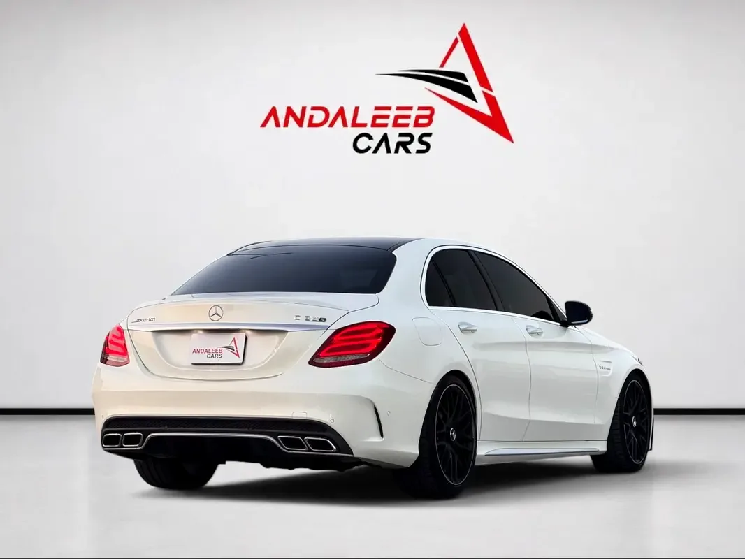 Mercedes-Benz C-Class C 63 SPEEDSHIFT DCT (476 حصان) - 6