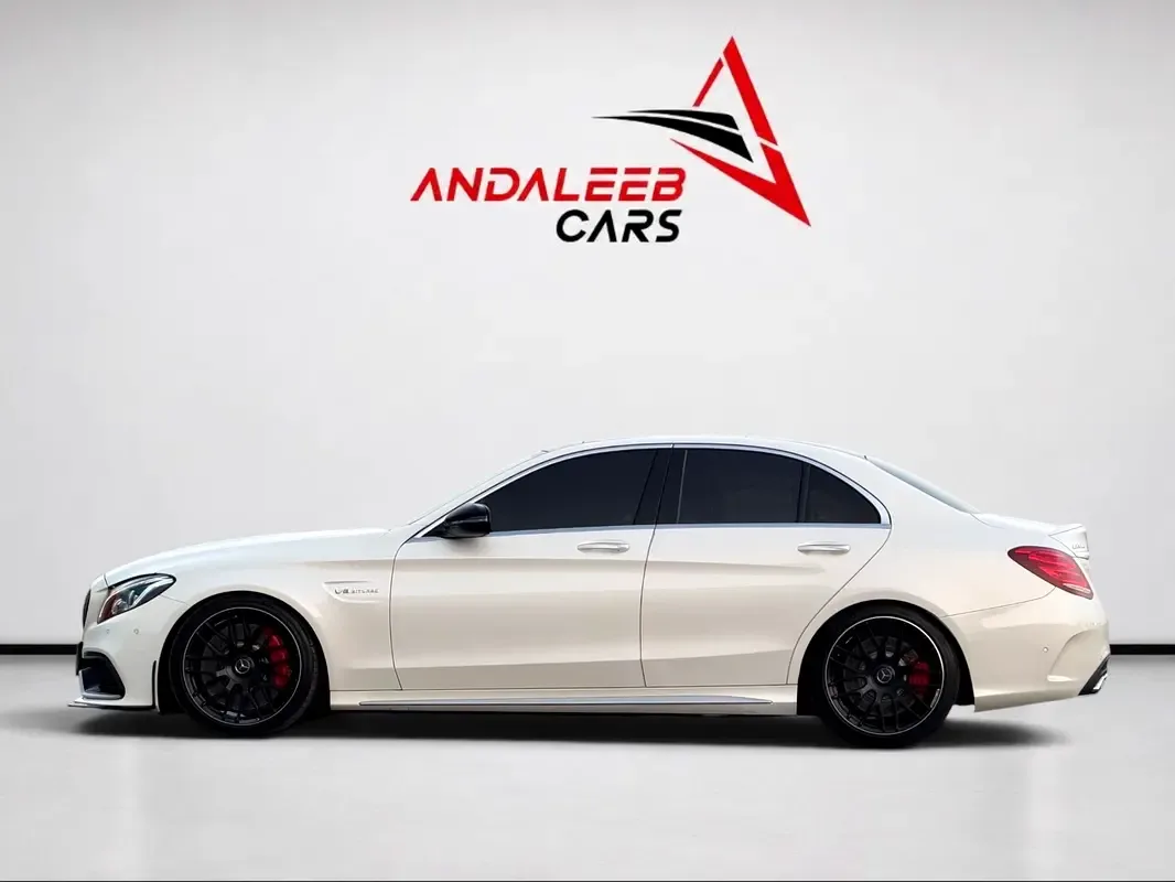Mercedes-Benz C-Class C 63 SPEEDSHIFT DCT (476 حصان) - 11