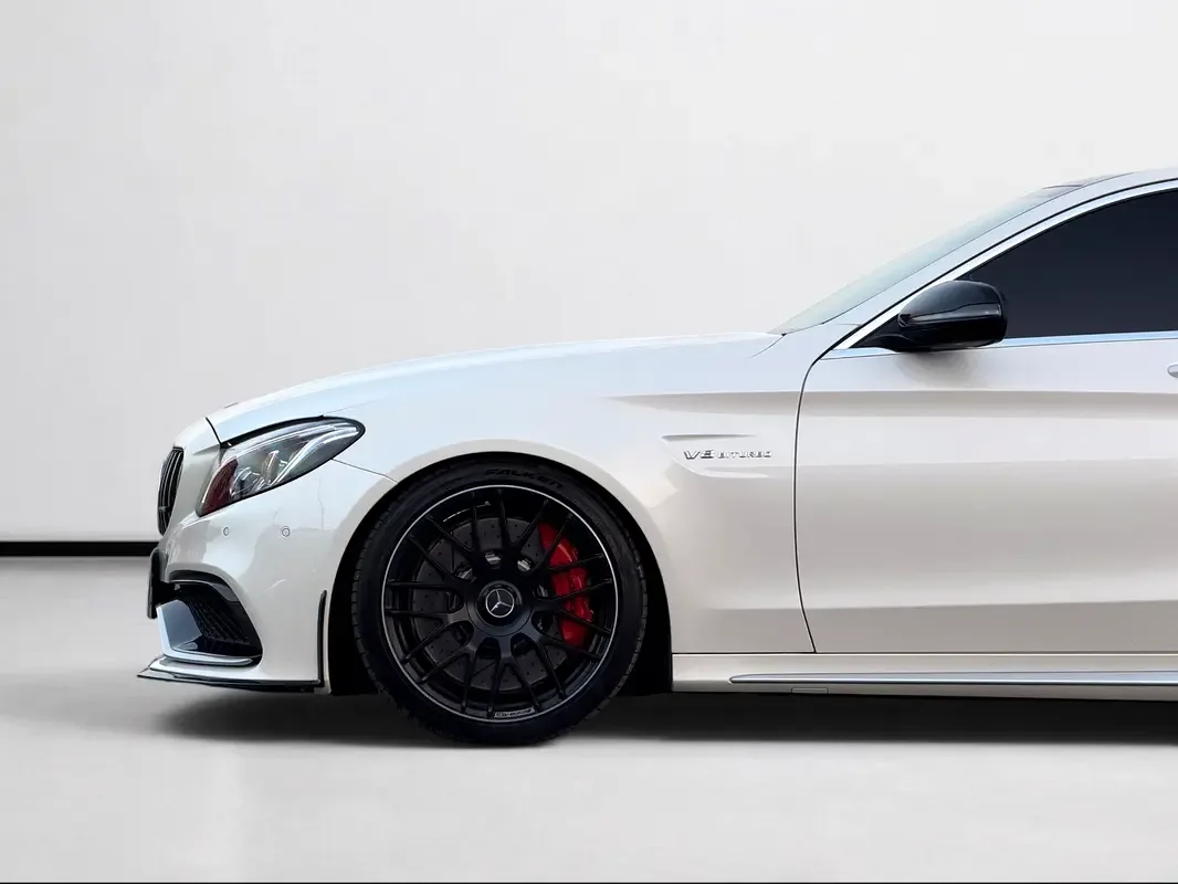 Mercedes-Benz C-Class C 63 SPEEDSHIFT DCT (476 حصان) - 10