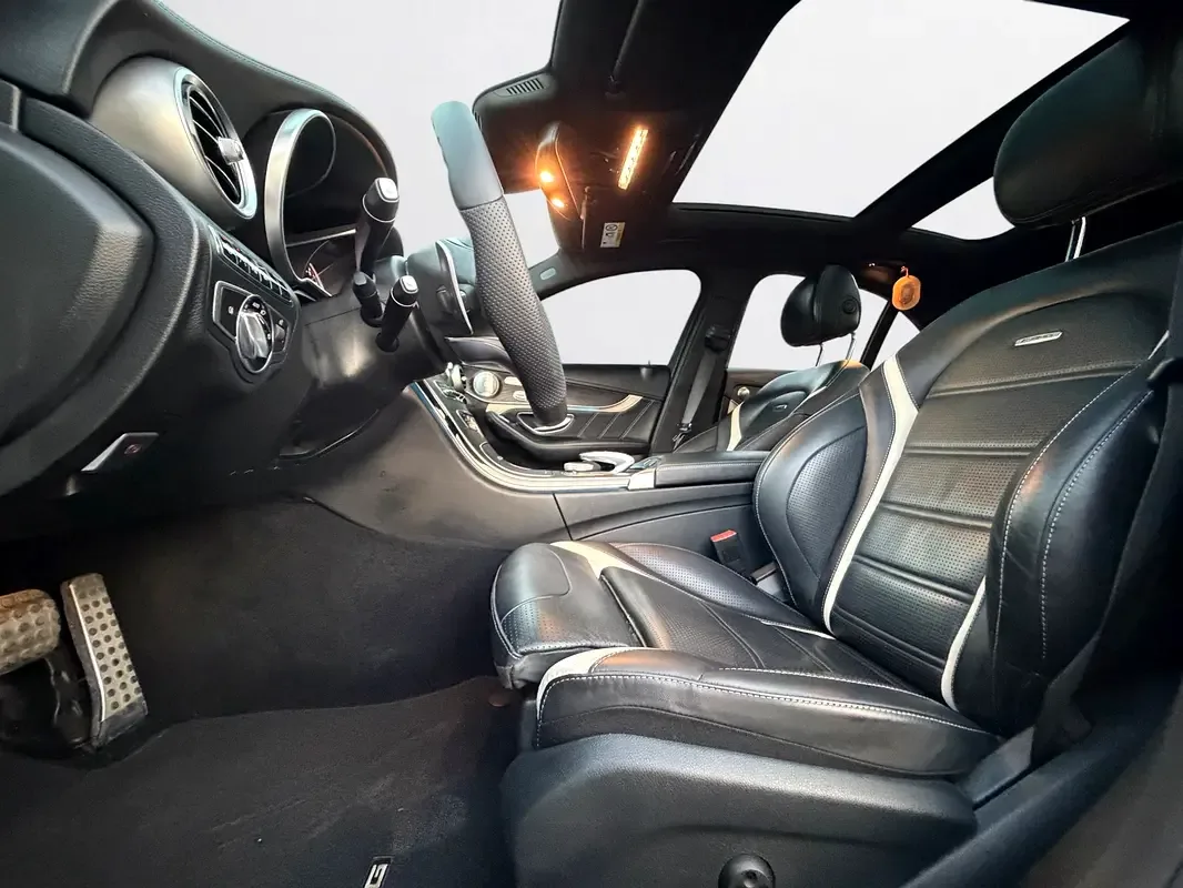 Mercedes-Benz C-Class C 63 SPEEDSHIFT DCT (476 حصان) - 19
