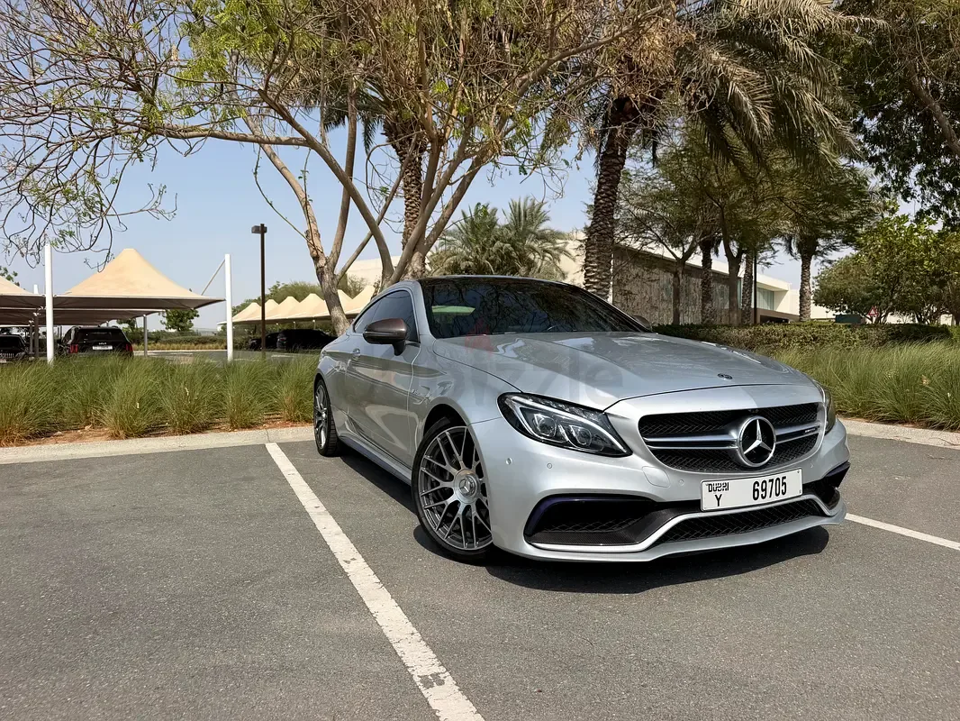 Mercedes-Benz C-Class s 63 7G-Tronic Plus (476 hp)