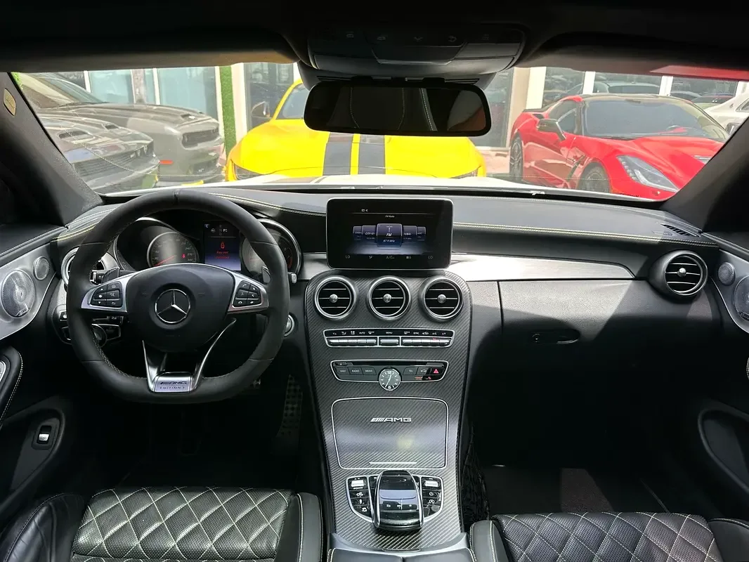 Mercedes-Benz C-Class s 63 7G-Tronic Plus (476 hp) - 7