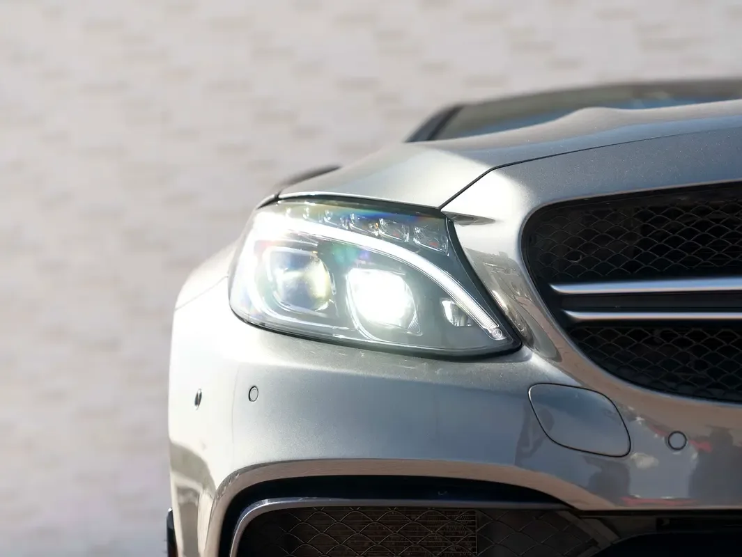 Mercedes-Benz C-Class s 63 7G-Tronic Plus (476 hp) - 4