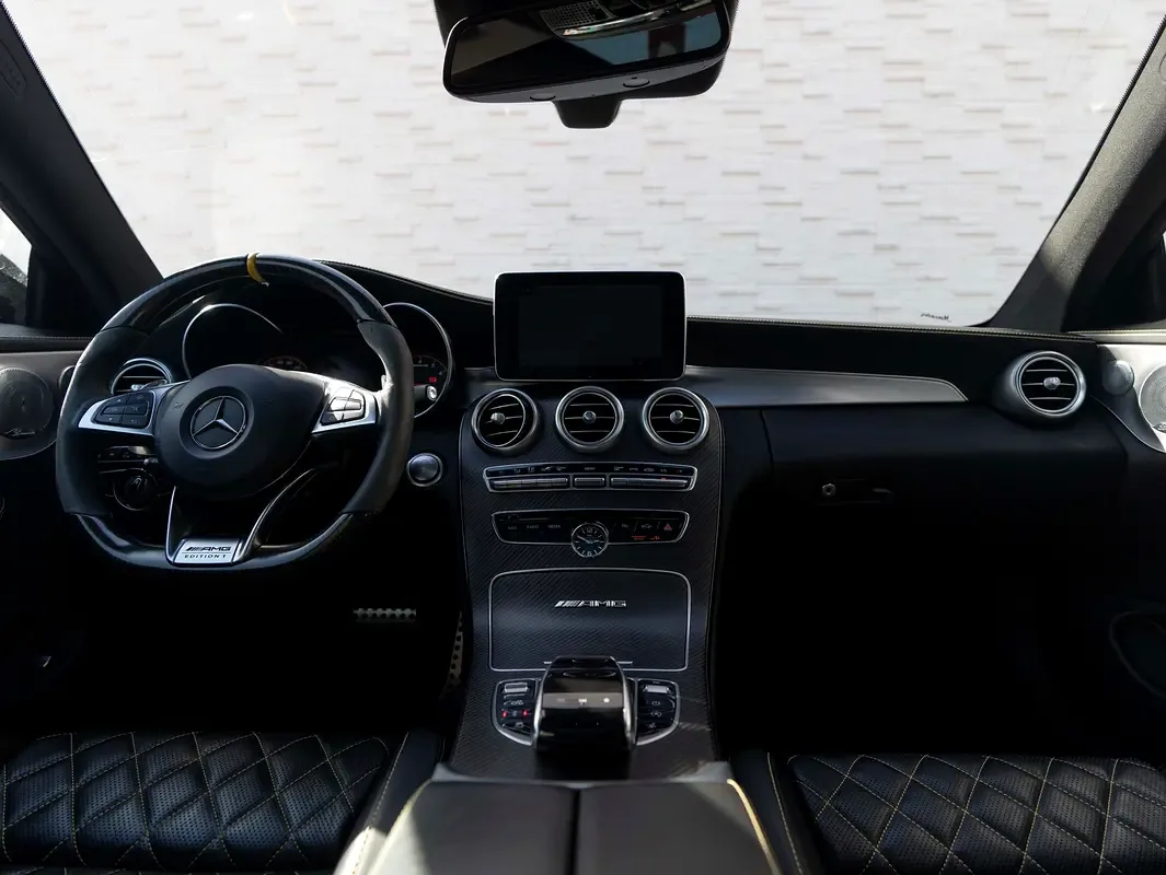 Mercedes-Benz C-Class s 63 7G-Tronic Plus (476 hp) - 9